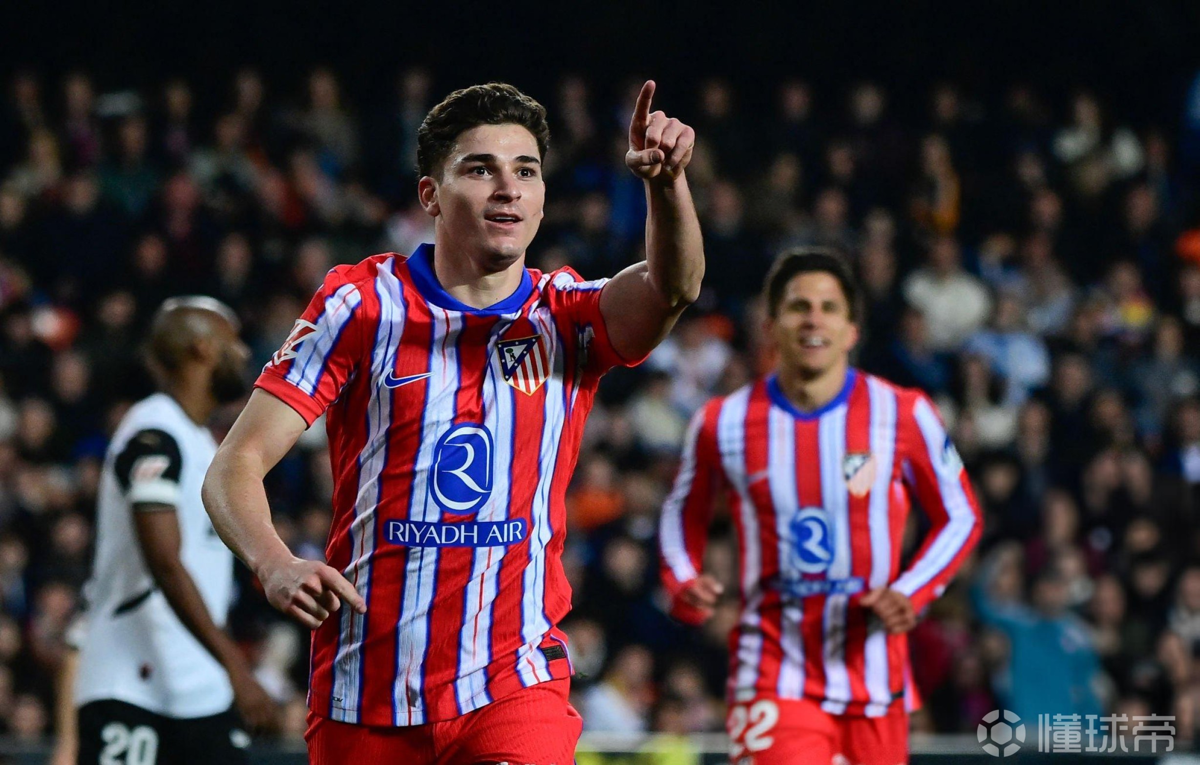 爱游戏2026-马竞击败对手，继续保持不败纪录(马竞击败对手,继续保持不败纪录是哪一集)