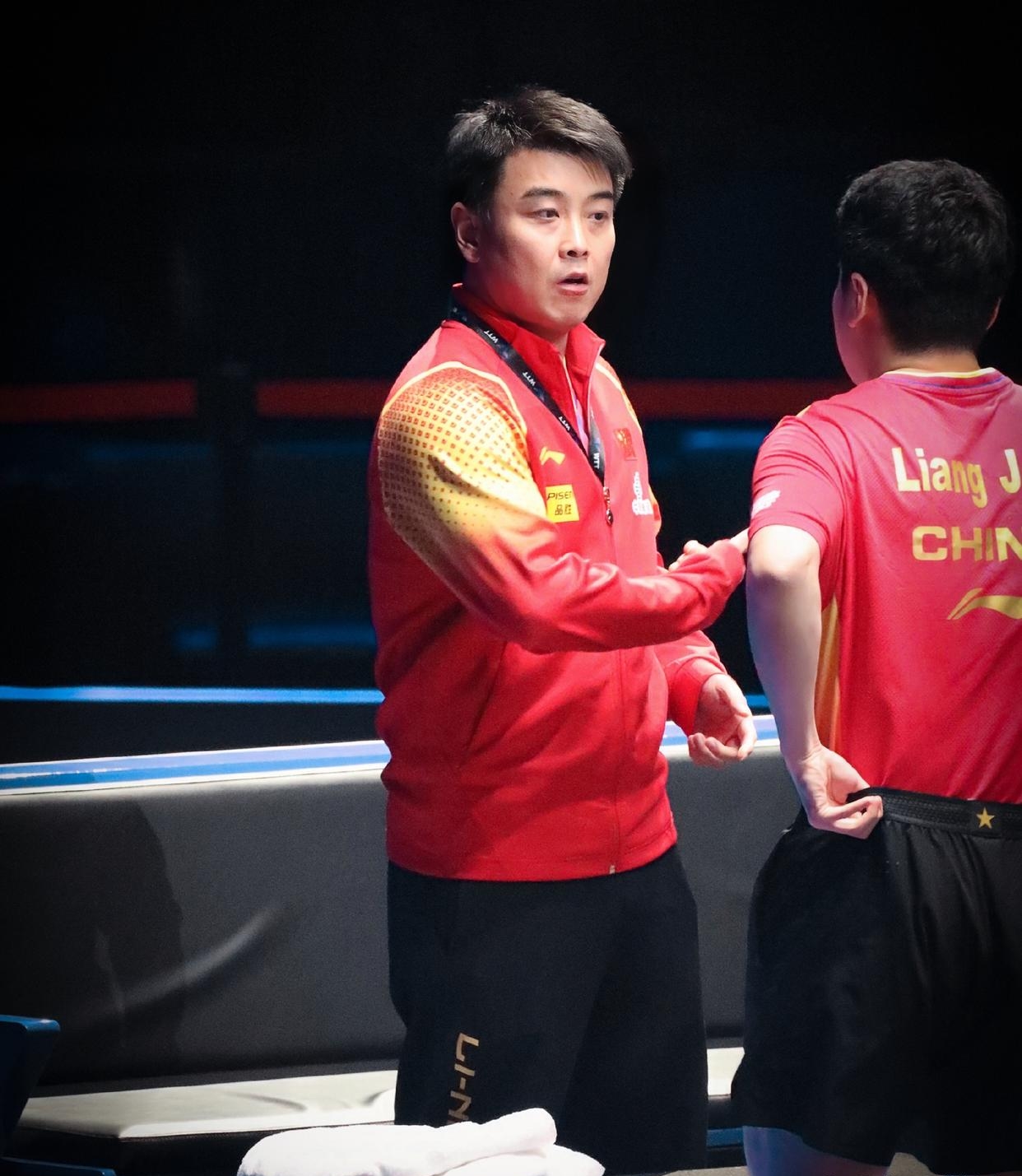 爱游戏2026-中国队碾压葡萄牙队，王皓高光表现