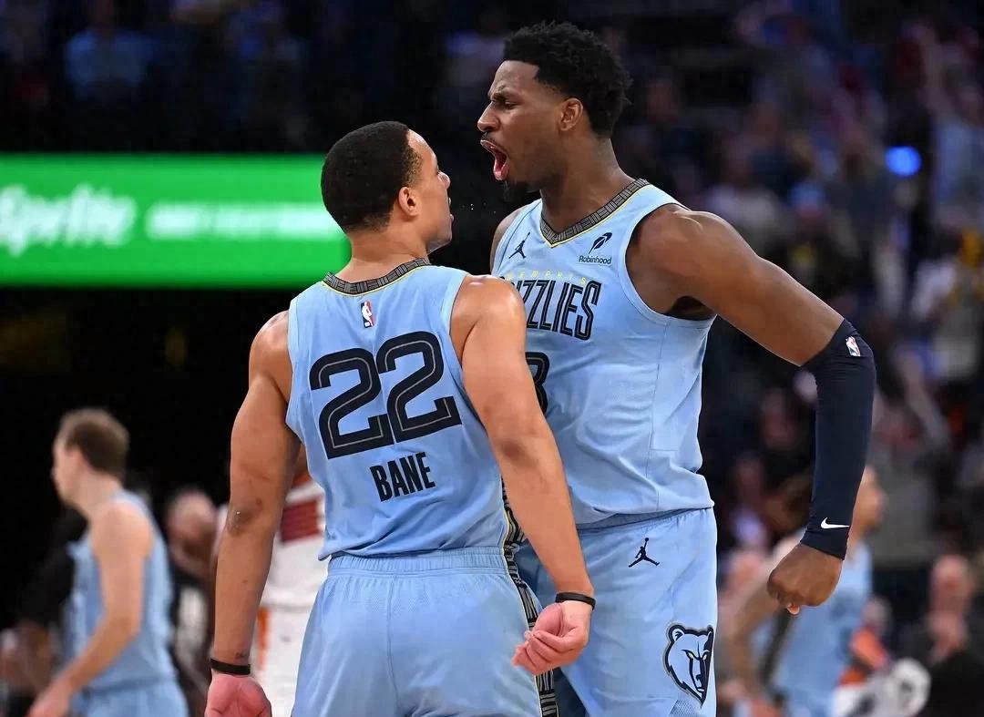 爱游戏娱乐-灰熊力克猛龙，莫兰特点燃赛场