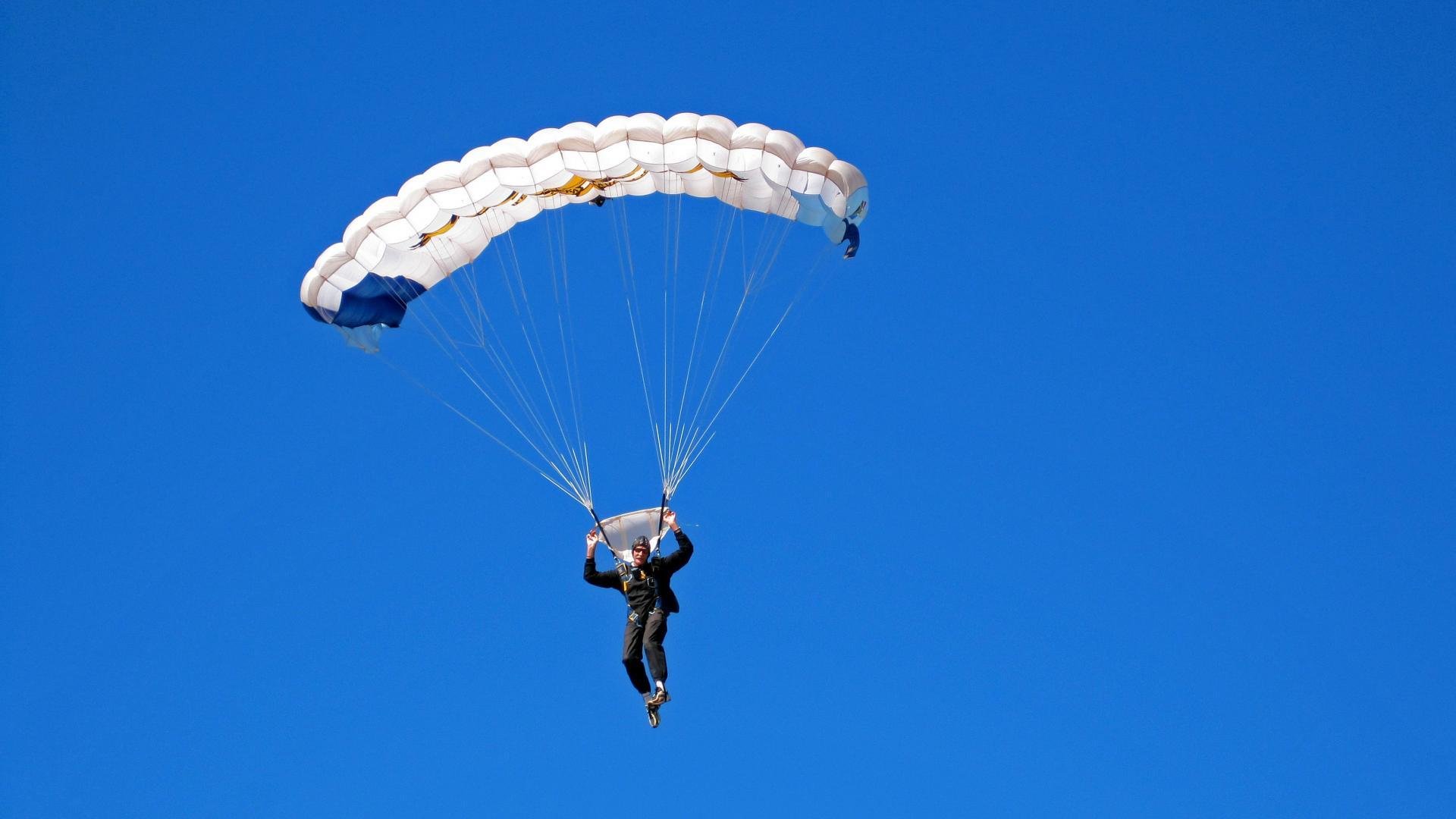 爱游戏APP-穆勒发挥堪称完美，洪都拉斯最后时刻击败荷兰，足球世界没有不可能