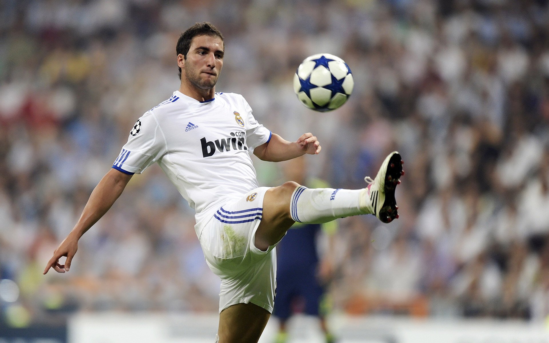 爱游戏体育-福登破茧,美加墨世界杯之夜,当压力化为脚下的星光